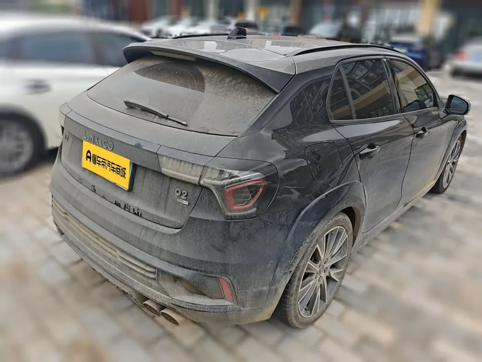 Lynk & Co 02 Hatchback 2.0TD Hatchback Halo 2022 — миниатюра 4