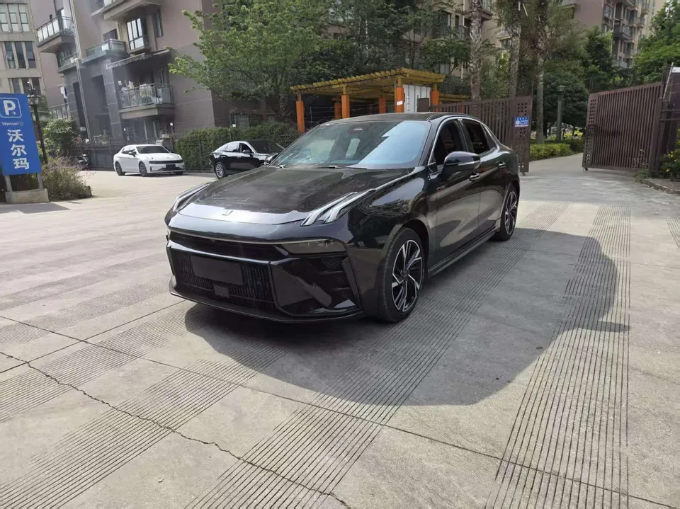 Lynk & Co 03 2023