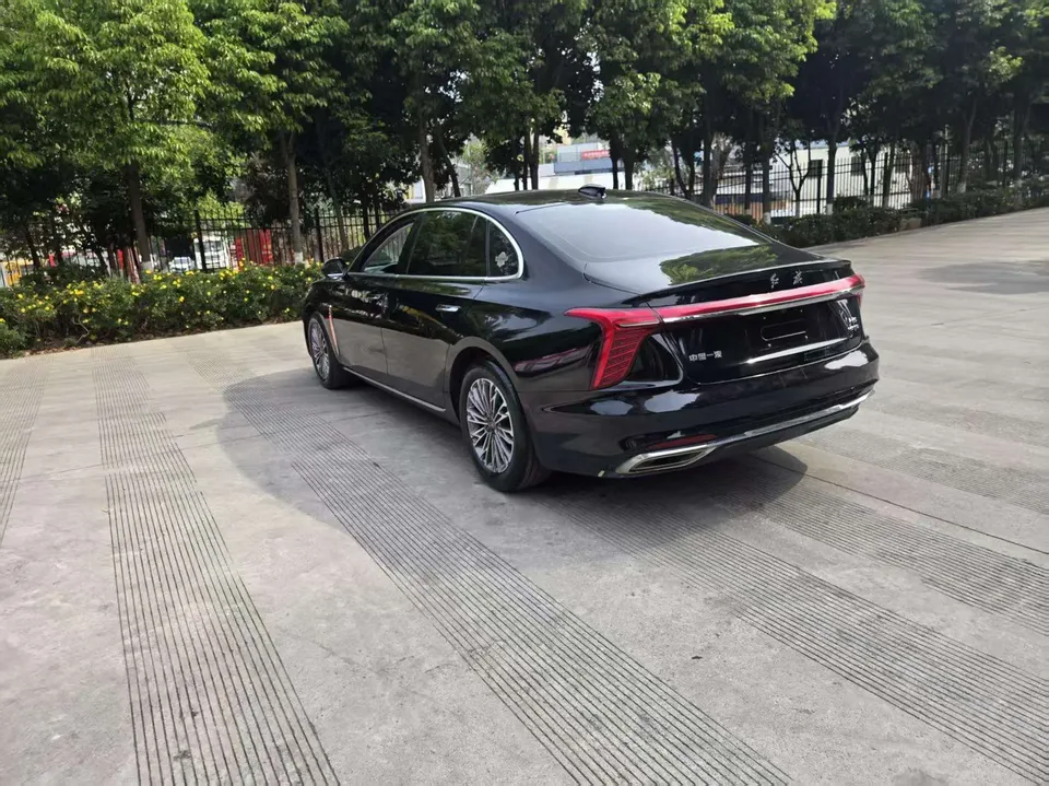 Hongqi H5 Hongqi H5 2023 2.0T Automatic Intelligent Connection Flagship Chang Edition 2022 — миниатюра 4