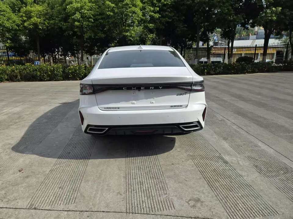 Chery Arrizo 8 1.6TGDI DCT Intelligent 2024 — миниатюра 2