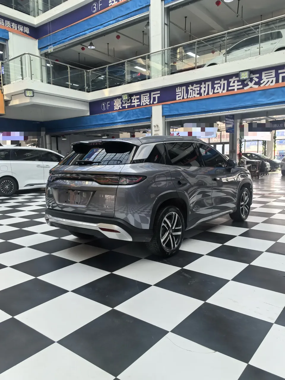 BYD Song L DM DM-i 112KM Beyond Edition 2025 — миниатюра 2