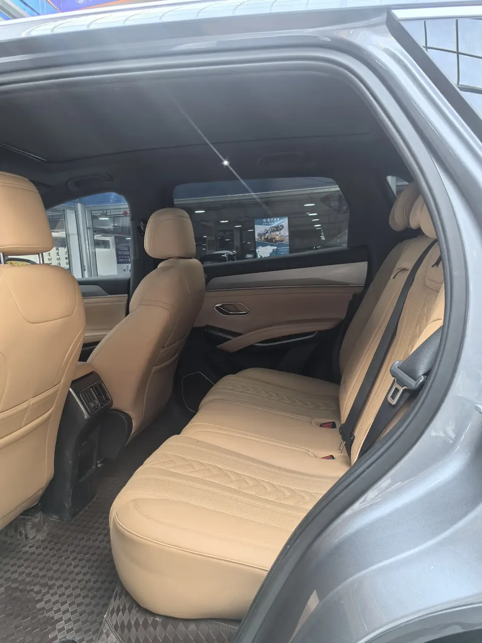 BYD Song L DM DM-i 112KM Beyond Edition 2025 — миниатюра 5