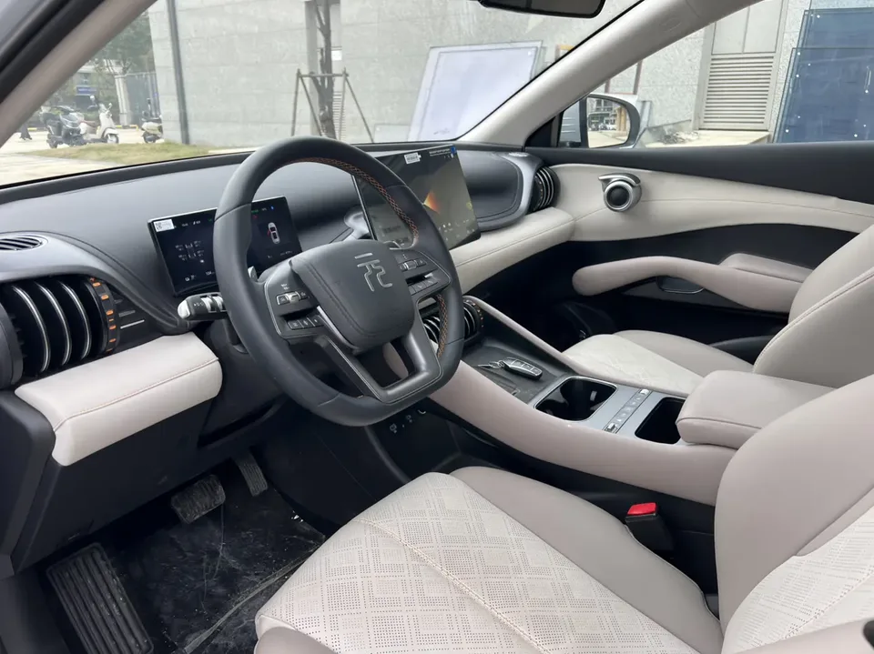 BYD Yuan Plus Smart Driving Edition 430KM Beyond Edition 2025 — миниатюра 5