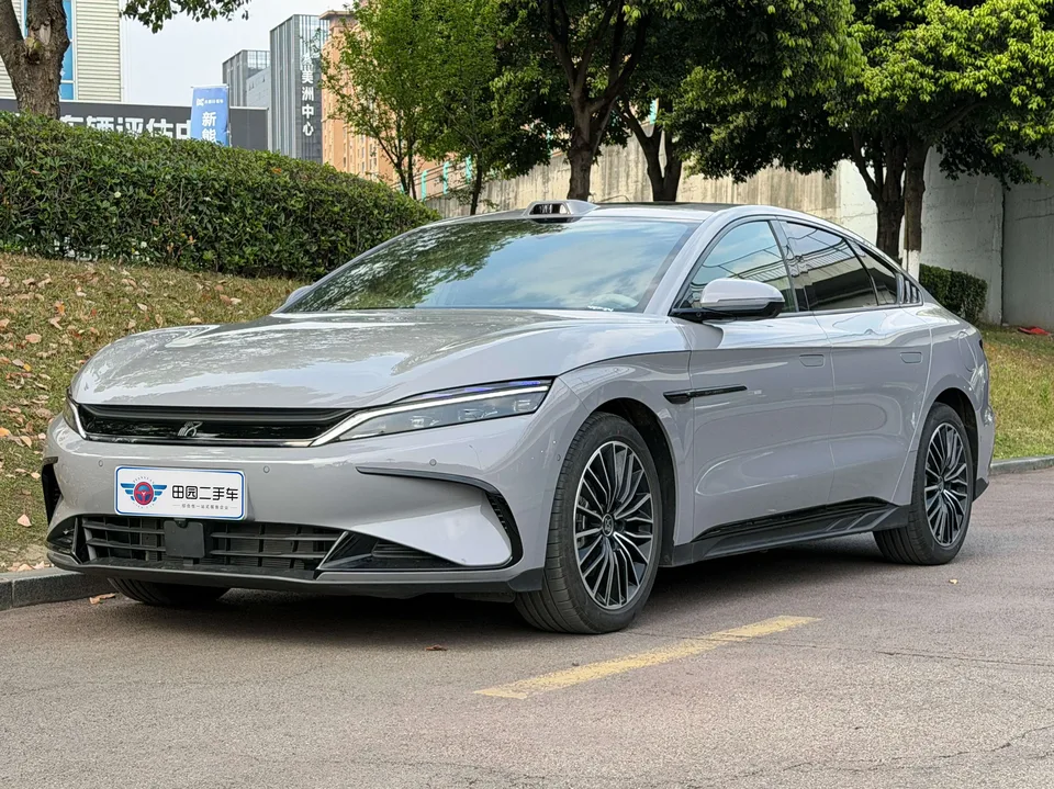 BYD Han DM 2025