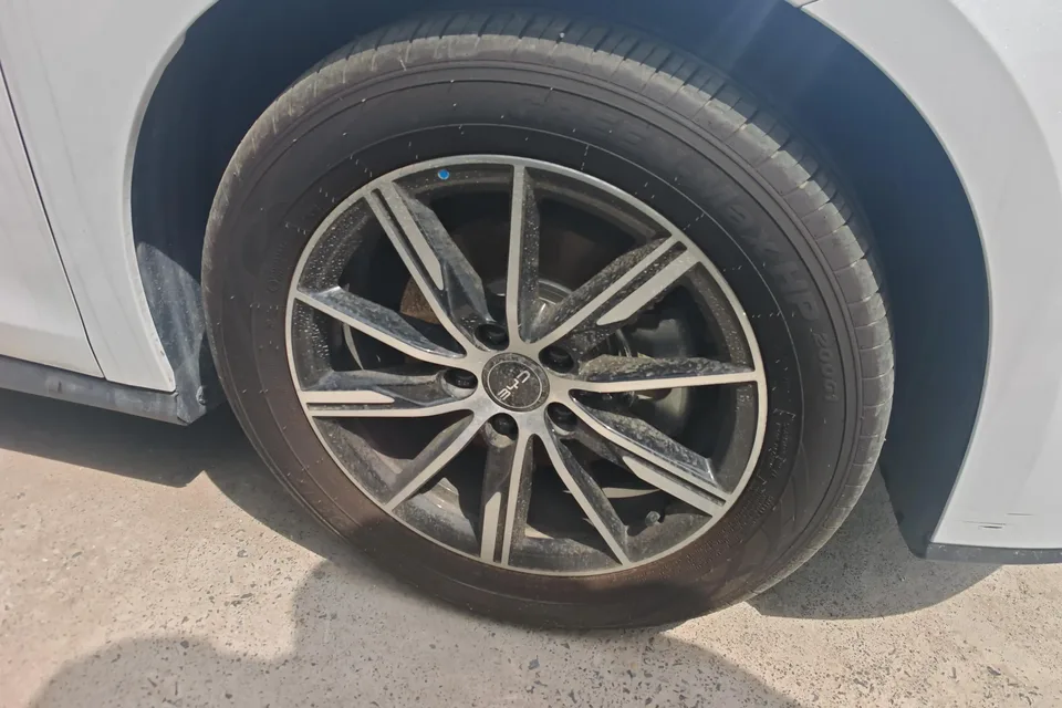 BYD Seal 06DM Intelligent Driving Edition DM-i 120KM Premium Edition 2025 — миниатюра 4