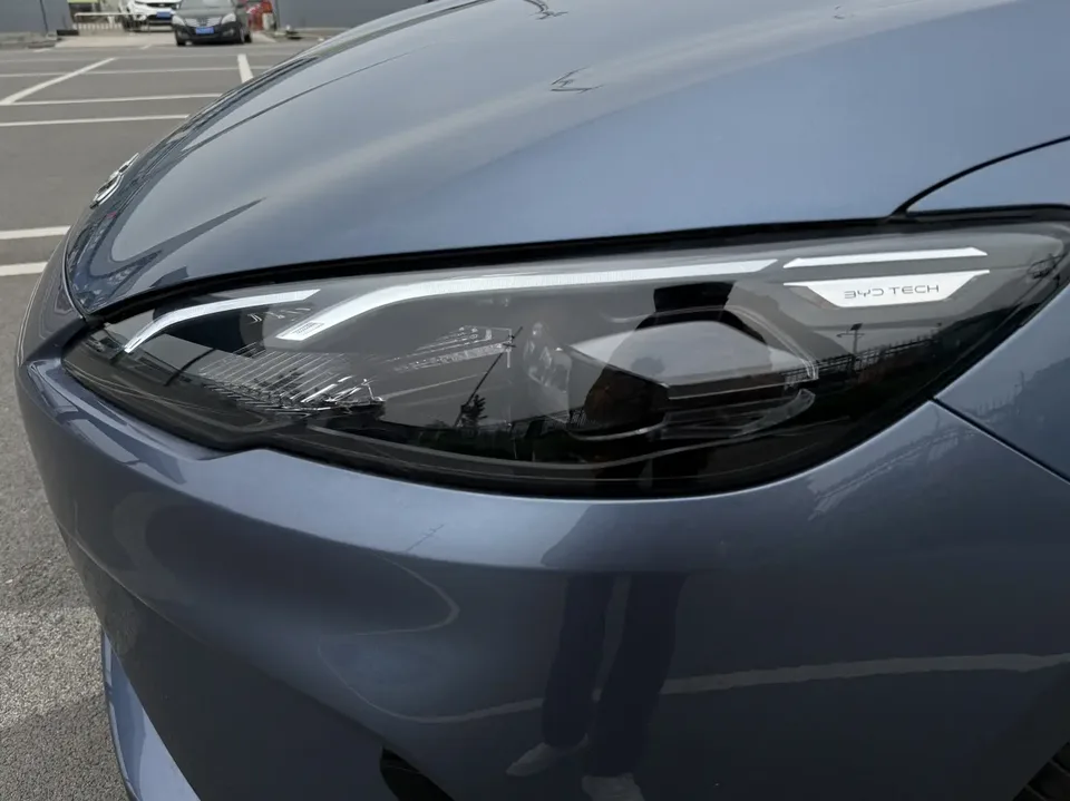 BYD Seal 05DM Seal 05DM 2026 DM-i 128KM Luxury Edition 2026 — миниатюра 3