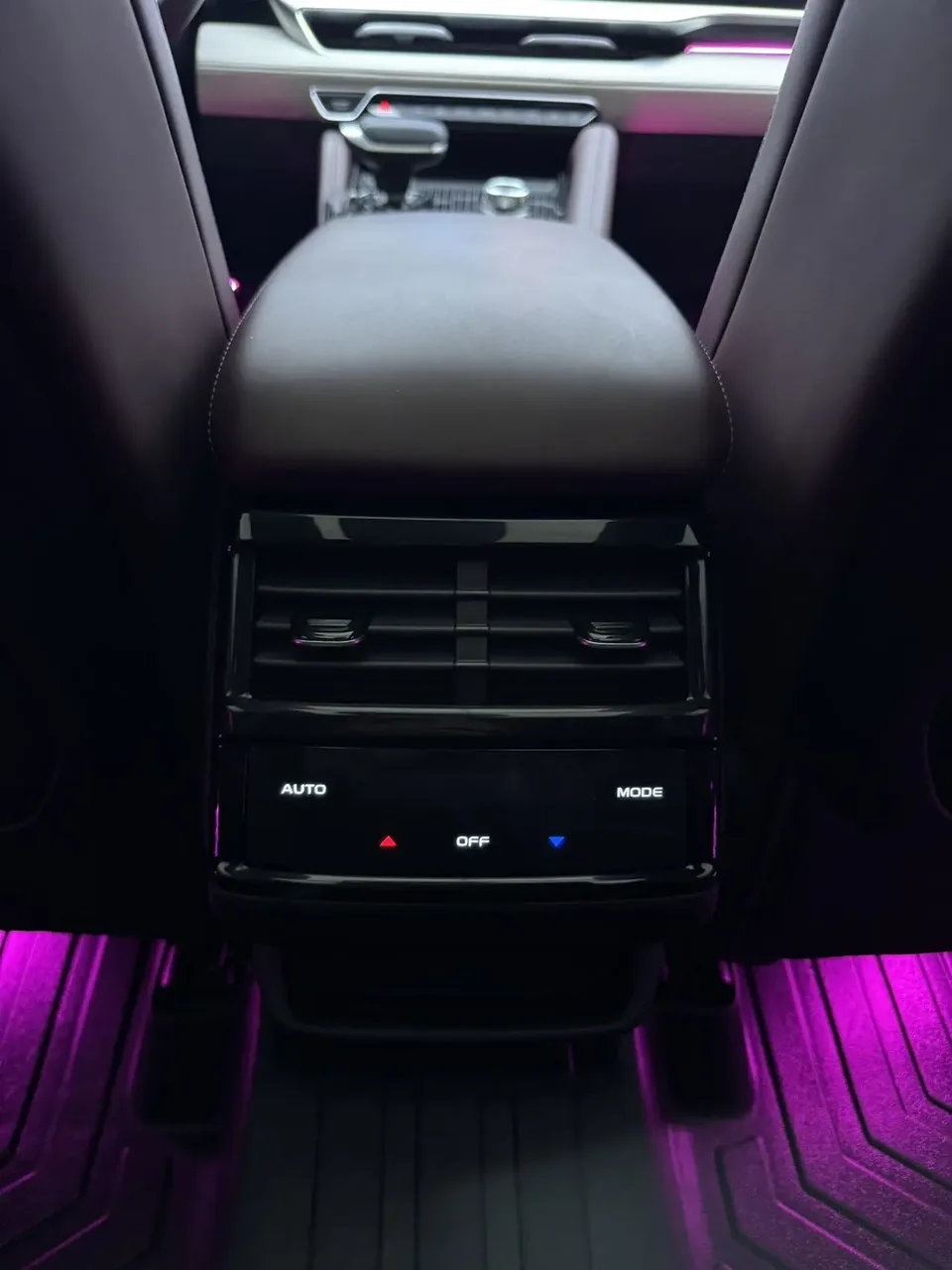 Geely Monjaro 2.0TD High-power Automatic 4WD Flagship Model 2023 — миниатюра 3