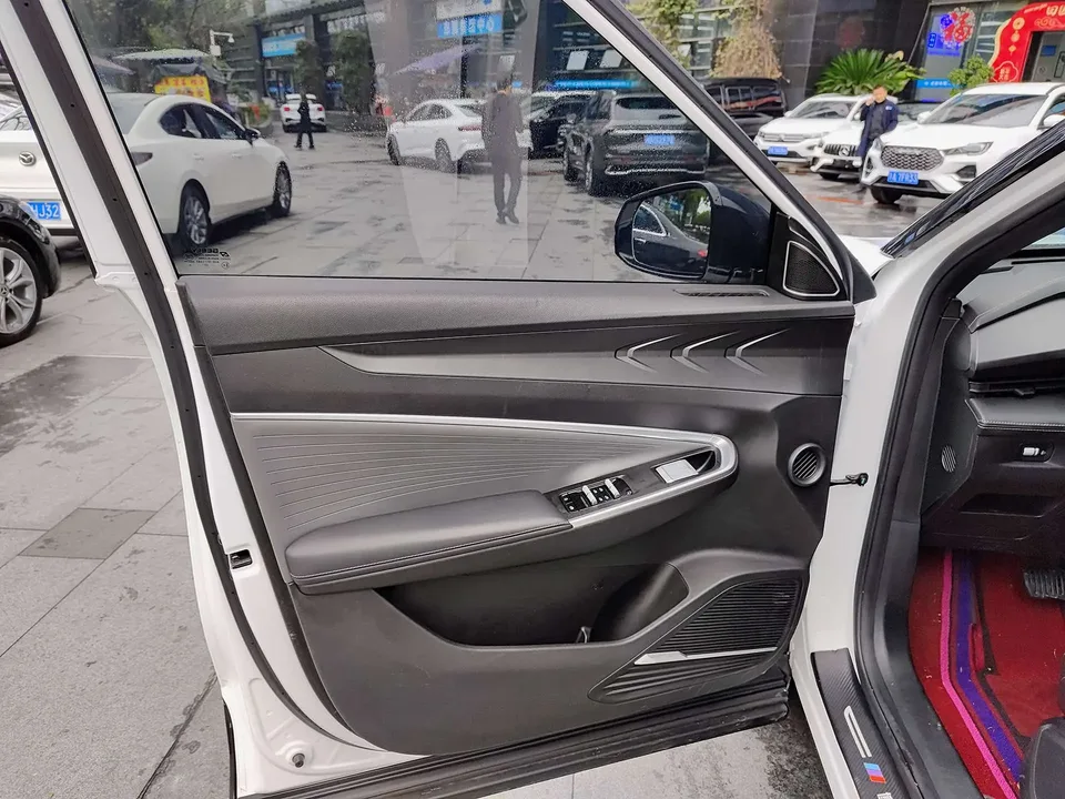 Geely Atlas Boyue 2023 Boyue COOL 1.5T Smart Link+ 2024 — thumbnail 3