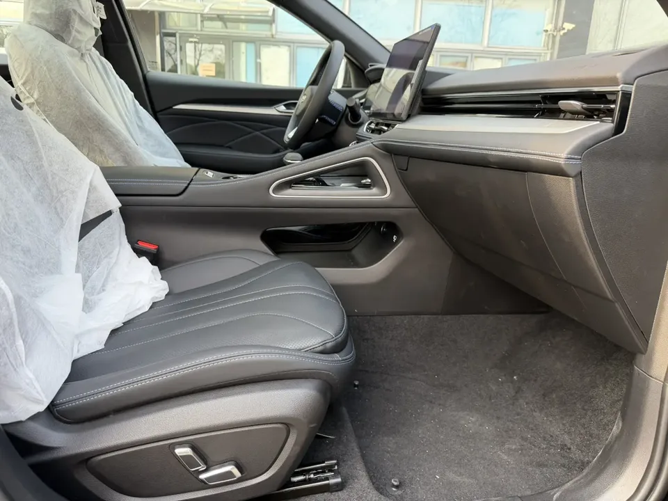 Geely Xing Rui Xingrui 2026 1.5T Oriental Radiance Edition 2026 — миниатюра 3