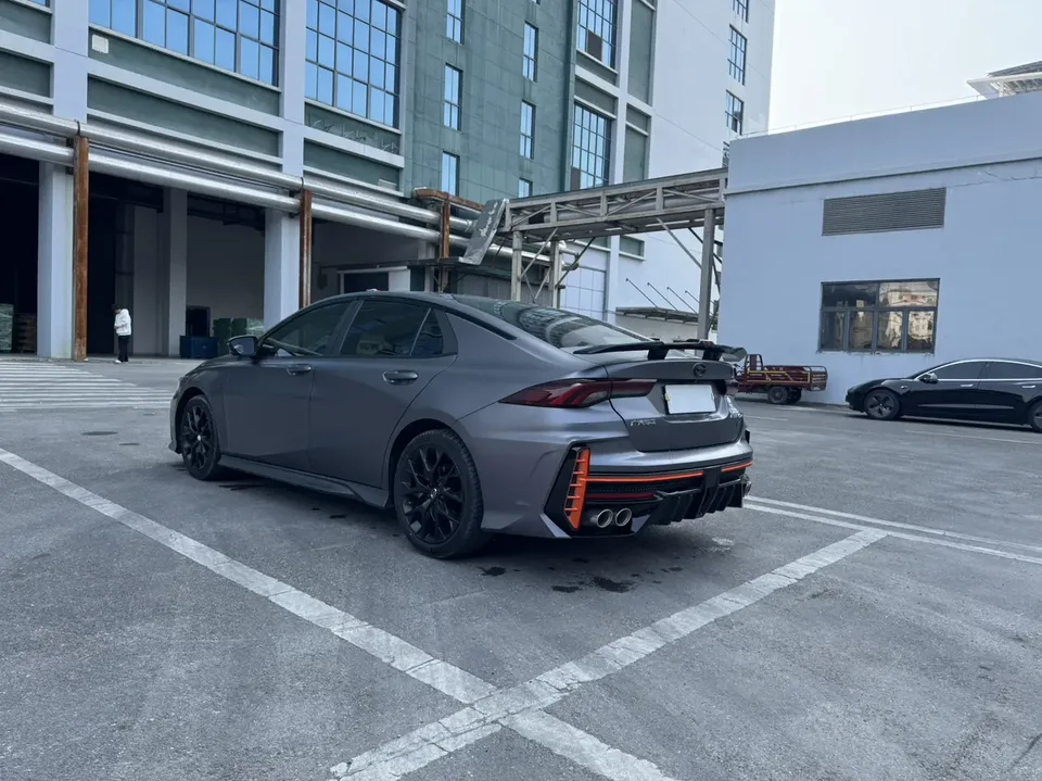 GAC Trumpchi Shadow Leopard 270T J16 R-Style Track Edition 2022 — миниатюра 2