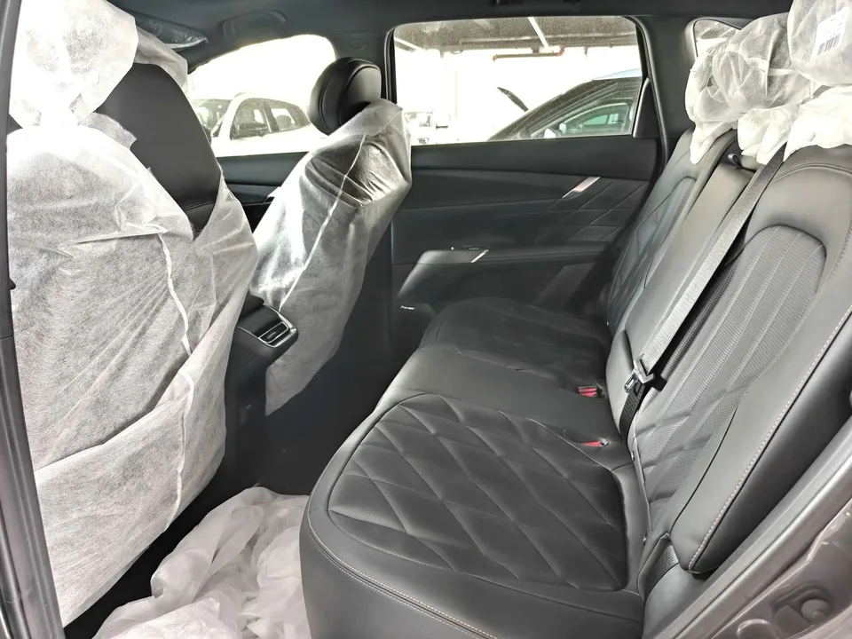 Changan CS75PLUS CS75 PLUS 2025 Changan CS75 PLUS 2025 fourth generation 1.5T New Blue Whale Smart Flagship 2026 — thumbnail 3
