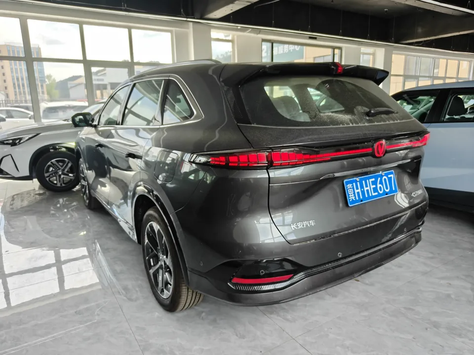 Changan CS75PLUS CS75 PLUS 2025 Changan CS75 PLUS 2025 fourth generation 1.5T New Blue Whale Smart Flagship 2026 — thumbnail 4