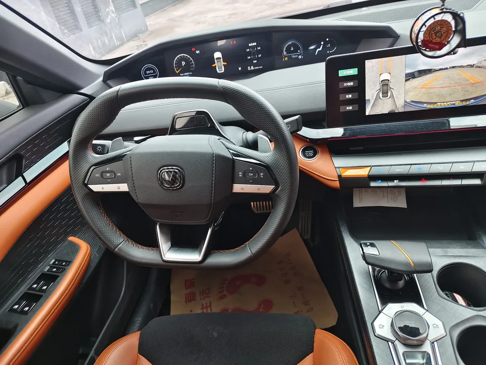 Changan UNI-V 1.5T Sports Edition 2023 — миниатюра 5