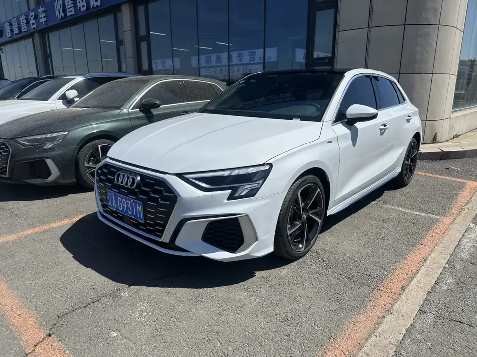 Audi A3 A3 2022 Sportback 35 TFSI stylish and sporty 2022 — photo 1, buy with delivery to Moscow
