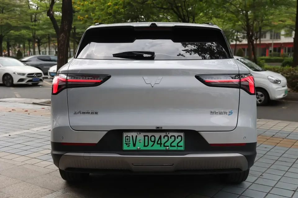 Wuling Starlight S EV 510KM Flagship Model 2025 — миниатюра 2