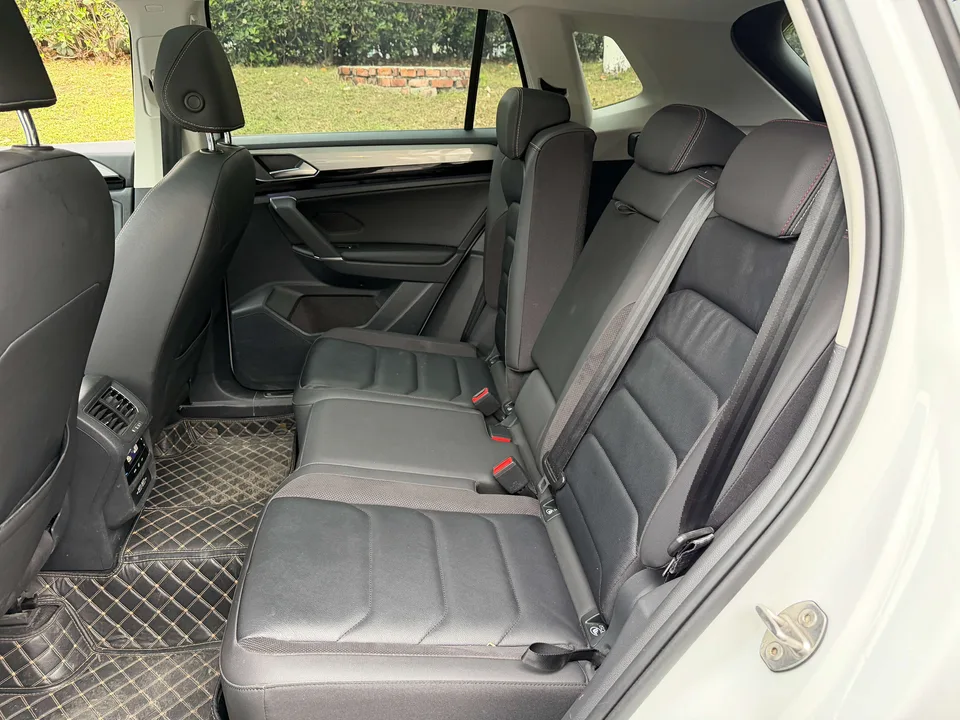 Volkswagen Tayron 280TSI 2WD Luxury Smart Edition 2022 — миниатюра 4