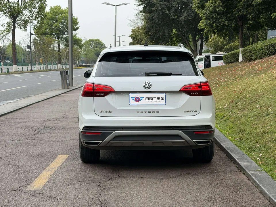 Volkswagen Tayron 280TSI 2WD Luxury Smart Edition 2022 — миниатюра 5