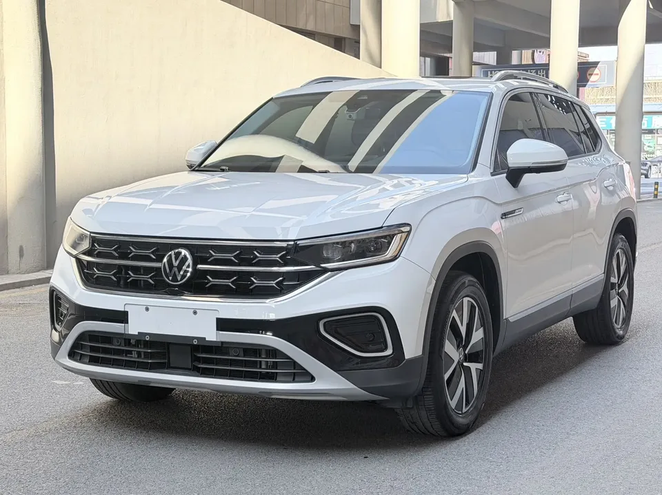 Volkswagen Tayron Tanyue 2023 280TSI 2WD Luxury Plus Advanced Edition 2023 — фото 1, купить с доставкой в Москву