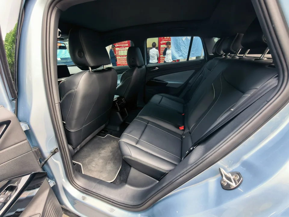 Volkswagen ID.4X Pure pure version 2022 — миниатюра 3