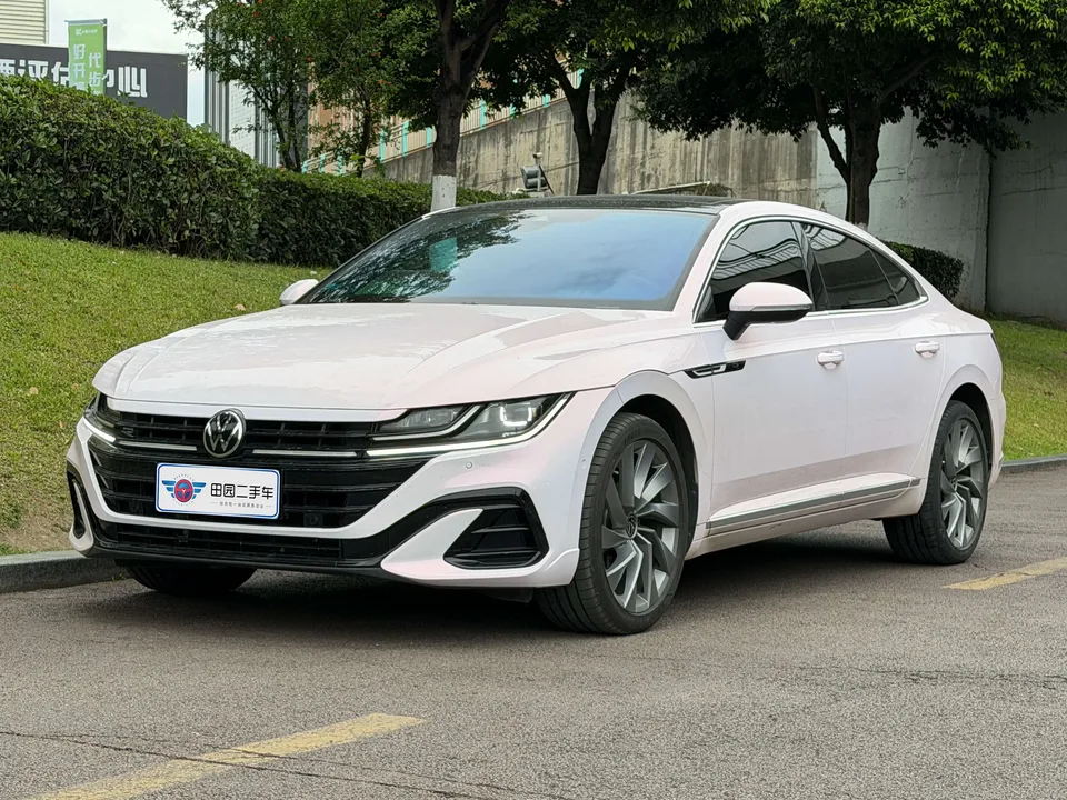 Volkswagen Arteon CC 2021 Volkswagen CC 2021 380TSI eye-catching version 2022 — photo 1, buy with delivery to Moscow