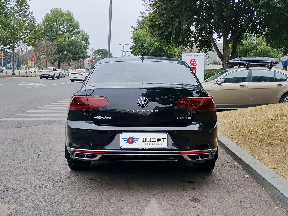 Volkswagen Magotan Magotan 2023 2 million commemorative edition 330TSI DSG leading model 2024 — миниатюра 2