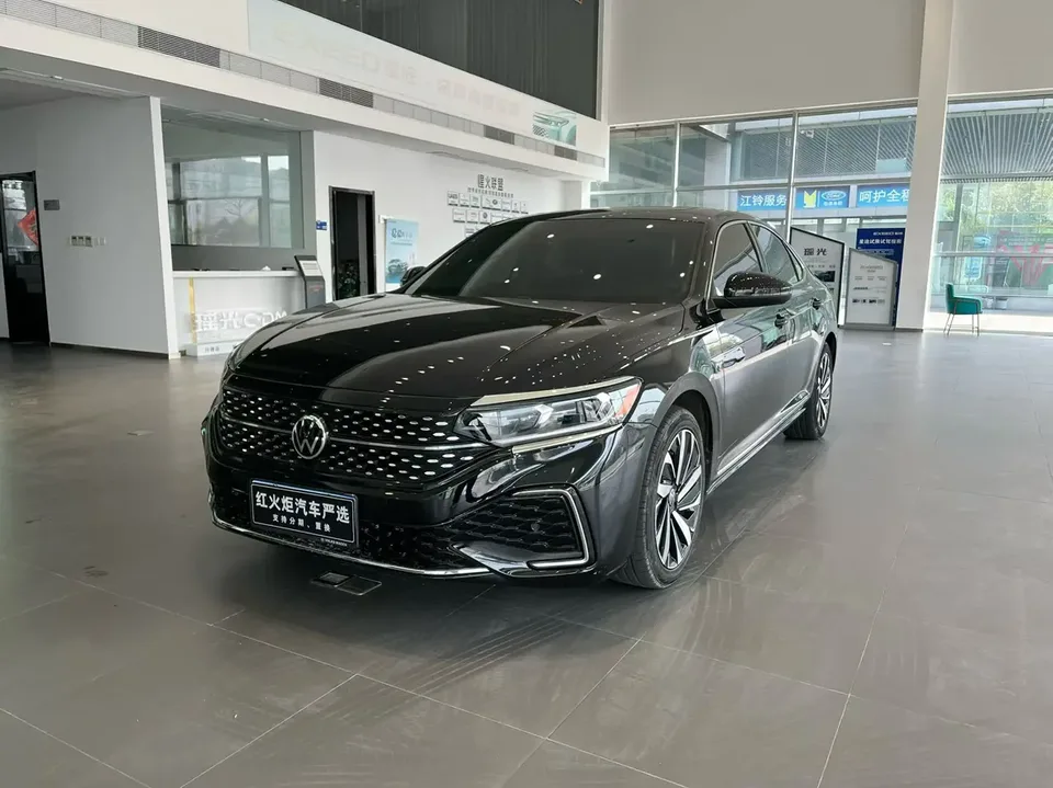 Volkswagen Passat 2022