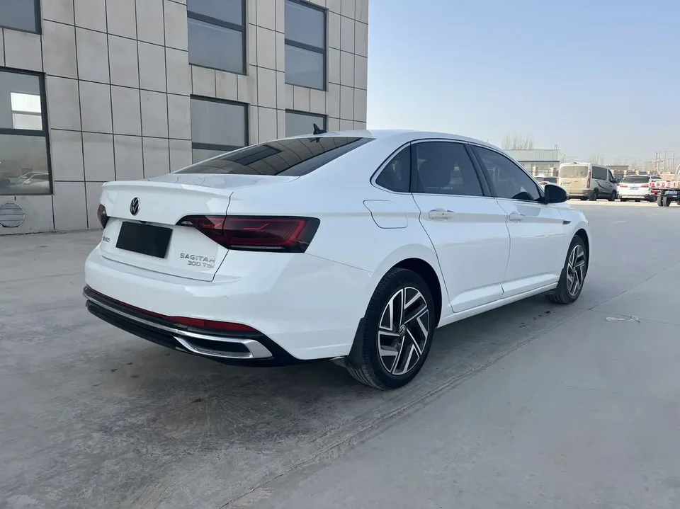 Volkswagen Sagitar 2023 Sagitar 300TSI DSG Beyond Edition 2023 — миниатюра 5