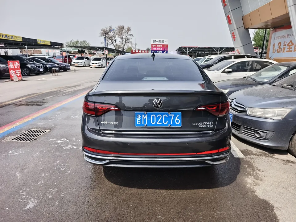 Volkswagen Sagitar 2023 Sagitar 300TSI DSG Excellence Edition 2023 — миниатюра 3