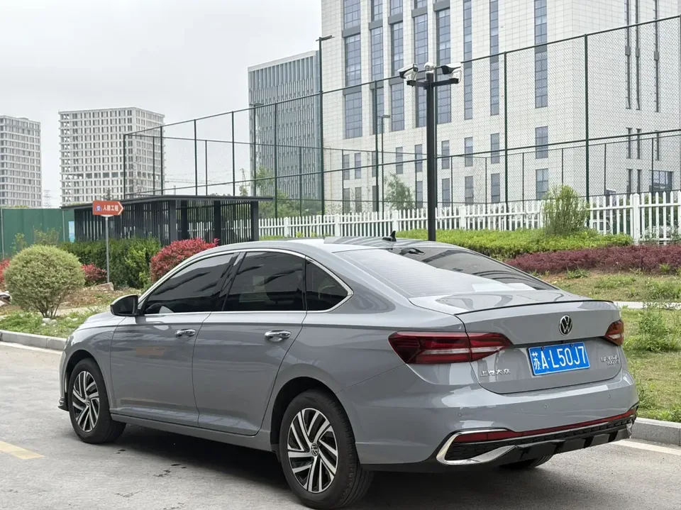 Volkswagen Lavida Lavida 2024 300TSI DSG Starry Sky Full Edition 2024 — миниатюра 4