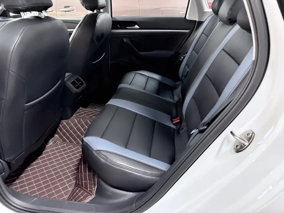 Volkswagen Lavida Lavida 2022 1.5L Automatic Fashion Edition 2022 — thumbnail 5