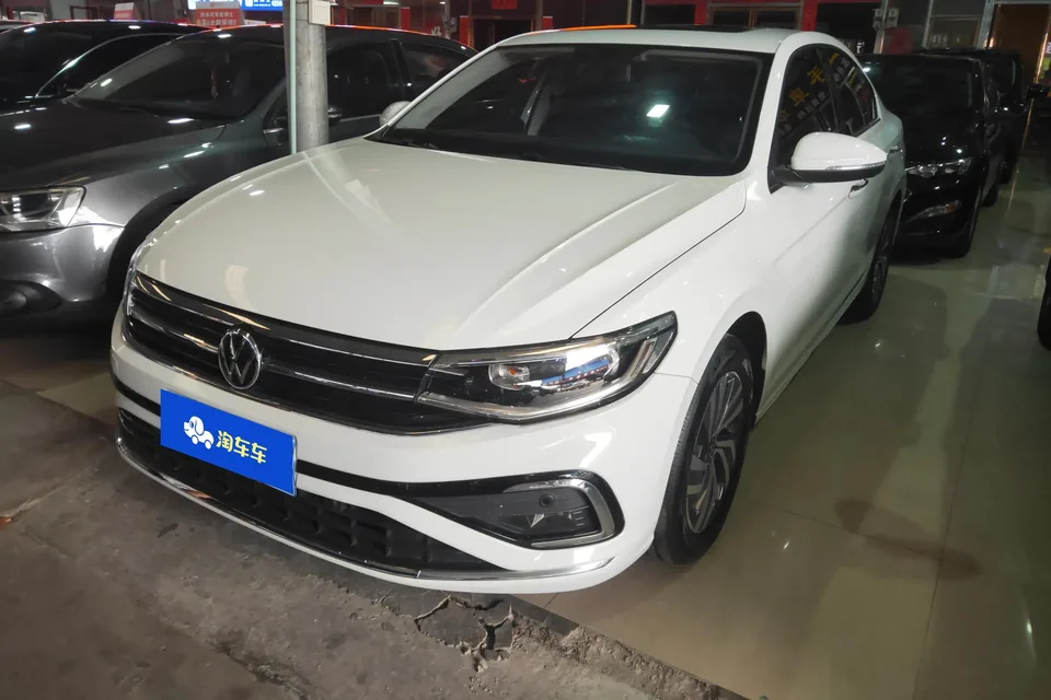 Volkswagen Bora 2023