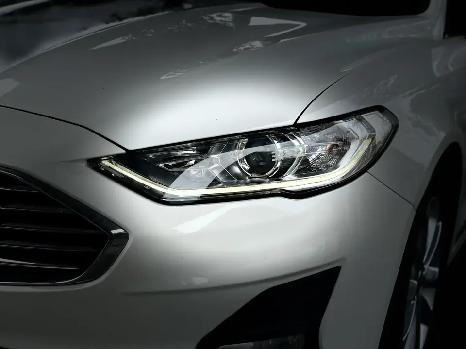 Ford Mondeo Mondeo EcoBoost 180 Fashion Edition 2022 — миниатюра 3