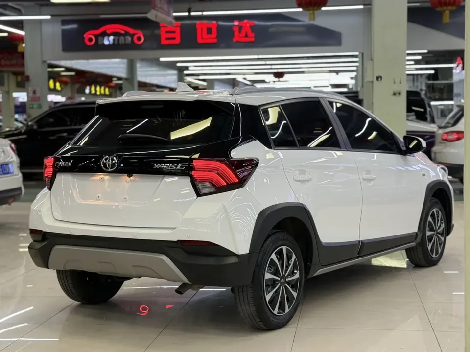 Toyota Yaris L YARiS L Zhixuan 2022 Zhixuan X 1.5L CVT leading PLUS version 2022 — миниатюра 2