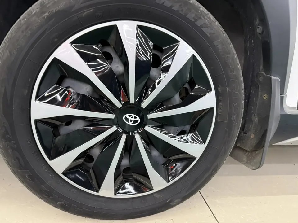 Toyota Yaris L YARiS L Zhixuan 2022 Zhixuan X 1.5L CVT leading PLUS version 2022 — миниатюра 4