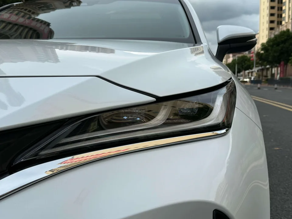 Toyota HARRIER Lingfang Harrier 2022 2.0L CVT 2WD Premium Edition 2022 — миниатюра 3