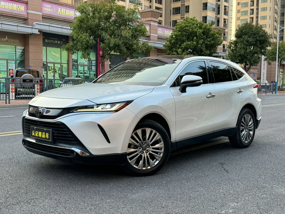 Toyota HARRIER 2022