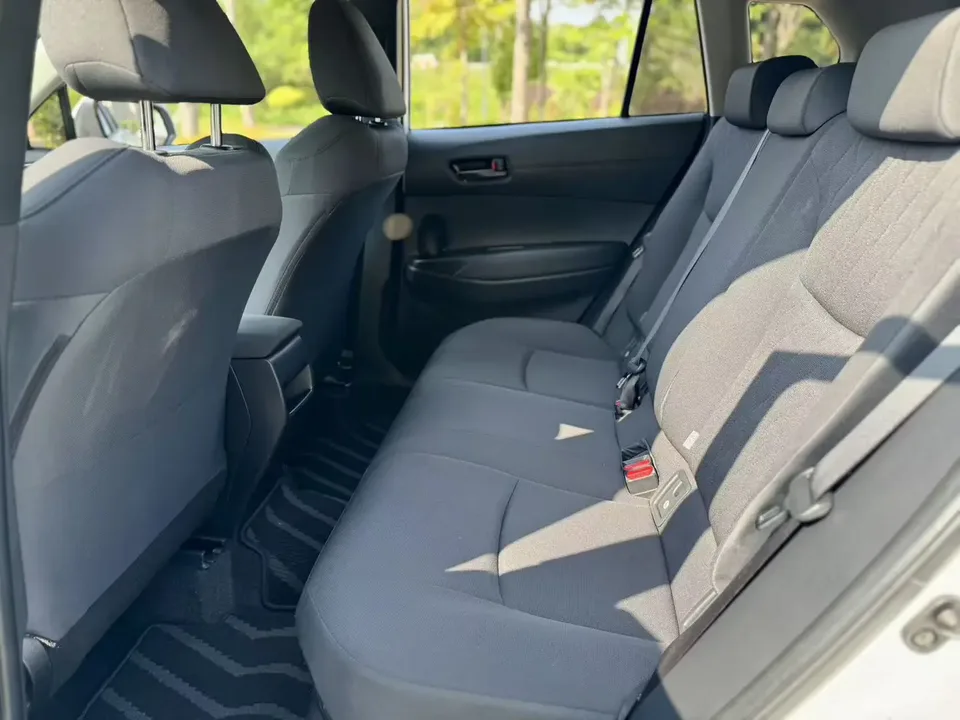 Toyota CorollaCross 2.0L Intelligent Electric Hybrid Dual Engine Pioneer Edition 2024 — миниатюра 3