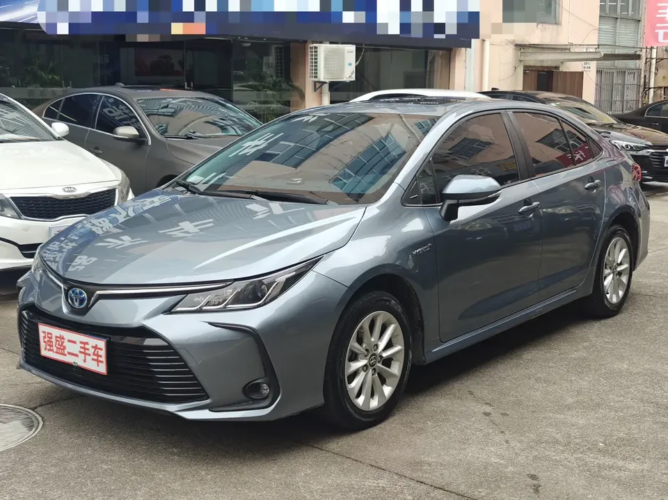 Toyota Corolla Corolla 2021 2021 Corolla Hybrid 1.8L E-CVT Elite Edition 2022 — photo 1, buy with delivery to Moscow