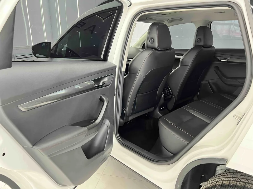 Skoda Karoq TSI280 Exclusive Edition 2022 — миниатюра 5