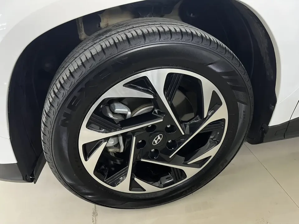 Hyundai Kustu 380TGDi LUX Premium 2022 — миниатюра 2