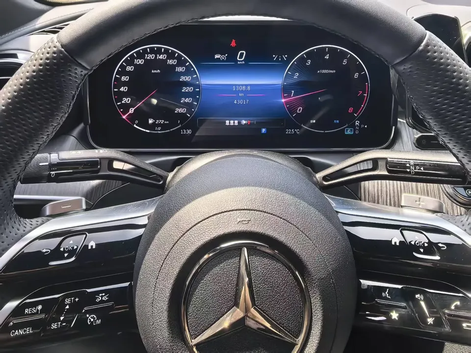 Mercedes-Benz C-Class Mercedes Benz C Class 2023 Mercedes-Benz C-Class 2023 C 200 L Sports Edition 2023 — миниатюра 3