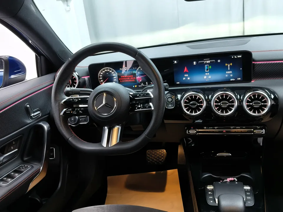 Mercedes-Benz Mercedes Benz A Class Mercedes-Benz A-Class 2023 A 200 L Sports Sedan Fashion Edition 2023 — миниатюра 3