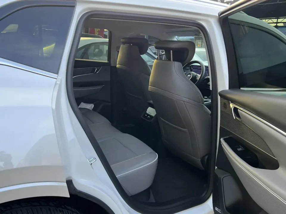 Buick E5 620KM Premium Edition 2025 — миниатюра 2