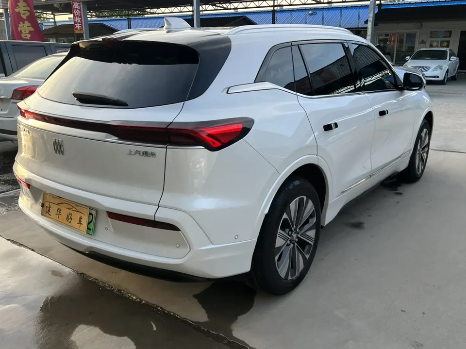 Buick E5 620KM Premium Edition 2025 — миниатюра 4