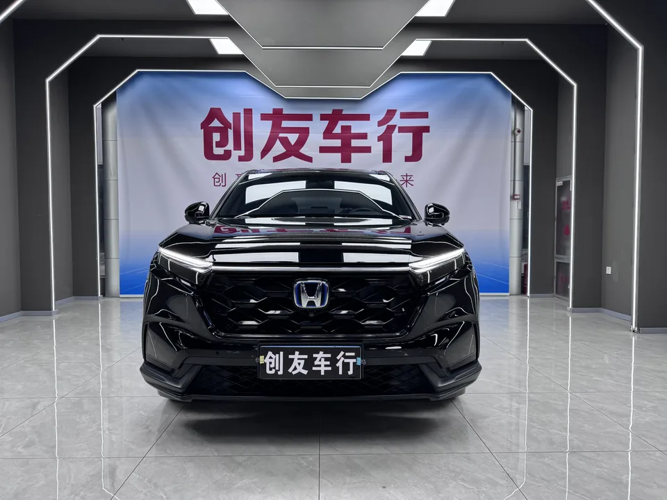 Honda CR-V e:HEV 2.0L 2WD Smart Edition 2024 — фото 1, купить с доставкой в Москву