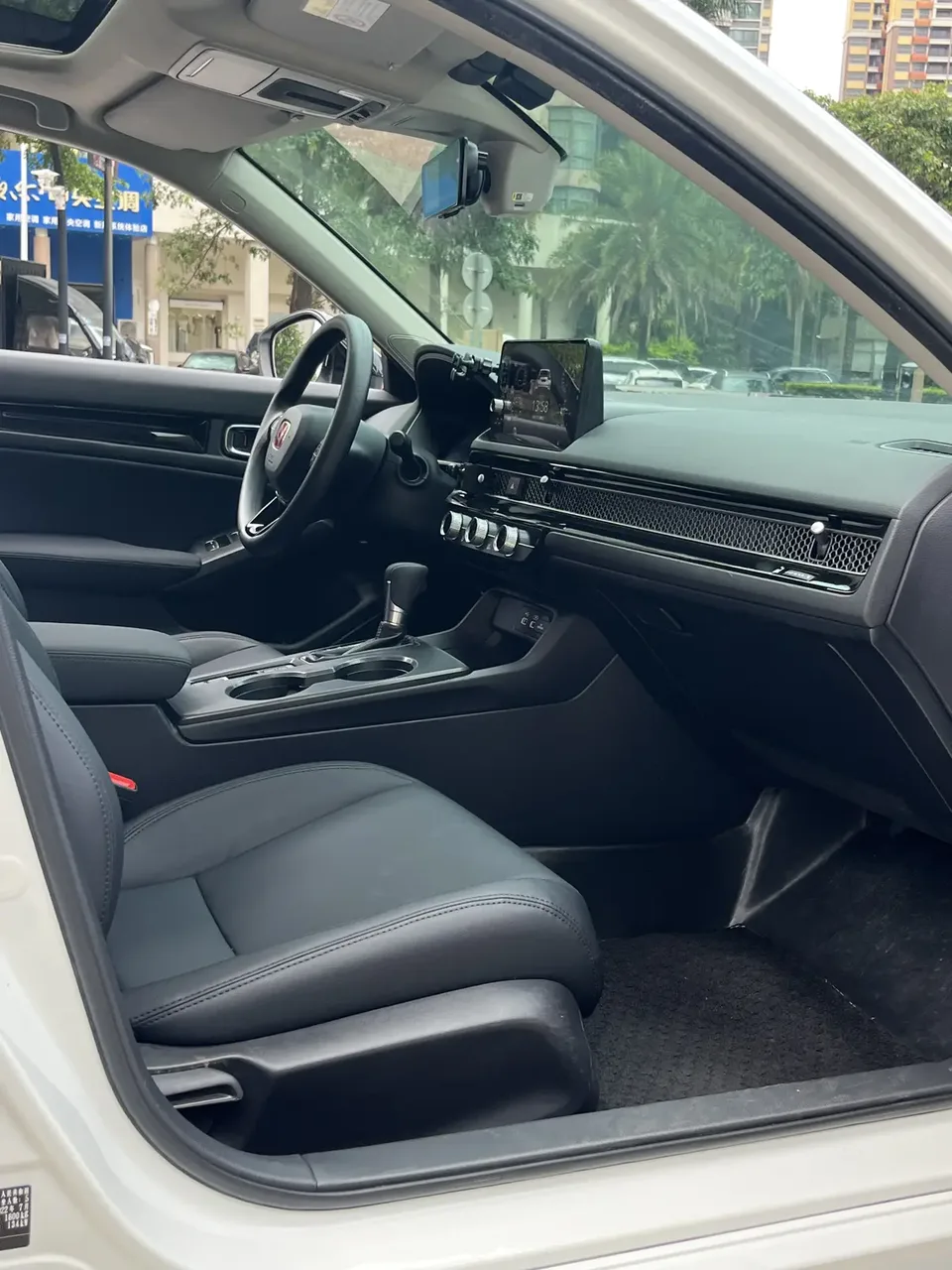 Honda CIVIC 2022 Civic 240TURBO CVT Dynamic Edition 2022 — миниатюра 3