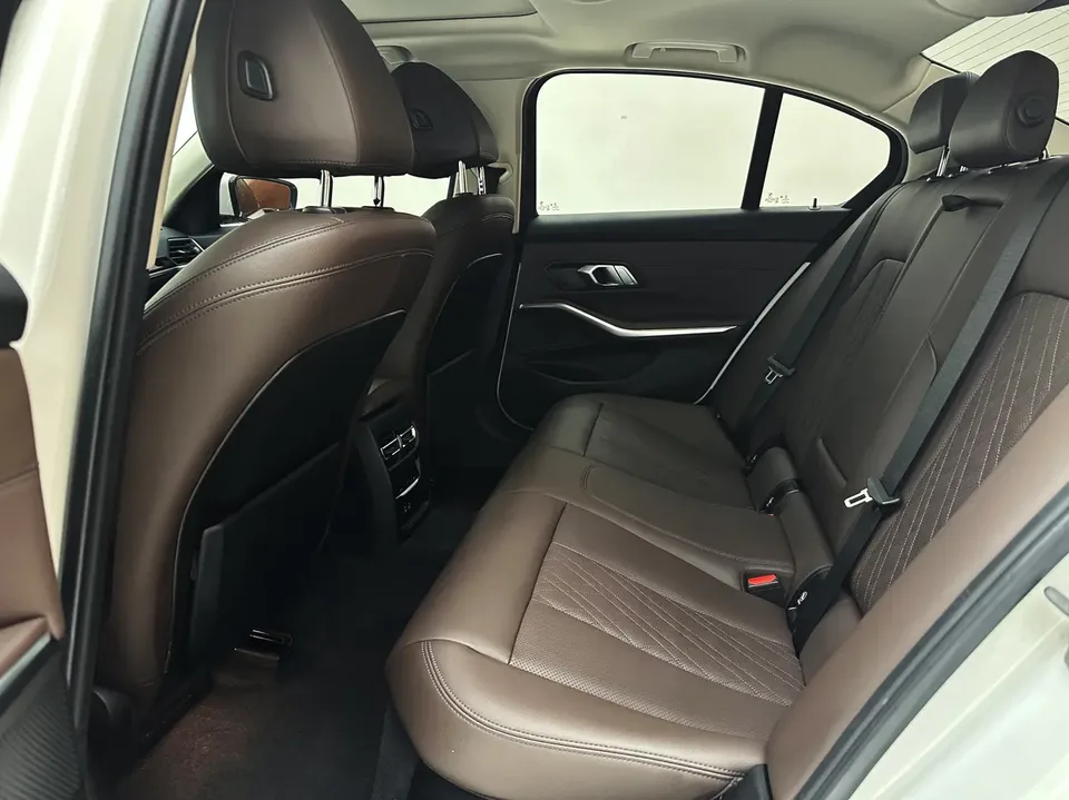 BMW 3 Series BMW 3 Series 2022 320i Sport Package 2022 — миниатюра 5