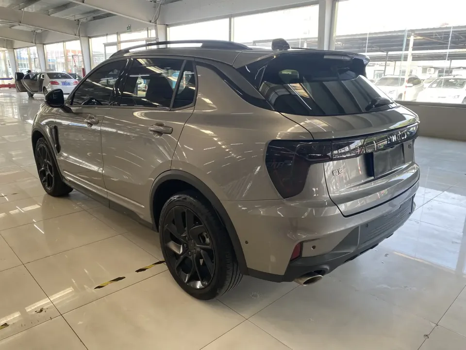 Lynk & Co 01 Lynk & Co 01 2021 2.0TD 4WD Dark Night Edition 2022 — миниатюра 2