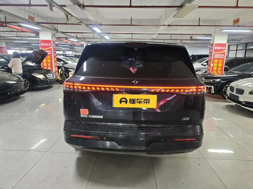 Dongfeng e008 636Ultra pure electric version 6 seats 2025 — миниатюра 2