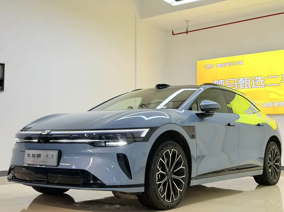 Zeekr 007GT ZEEKR 007GT 2025 Four-wheel drive intelligent driving version 75kWh 2025 — photo 1, buy with delivery to Moscow